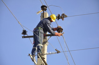 بهره برداری از طرح تقویت شبکه برق در اهواز