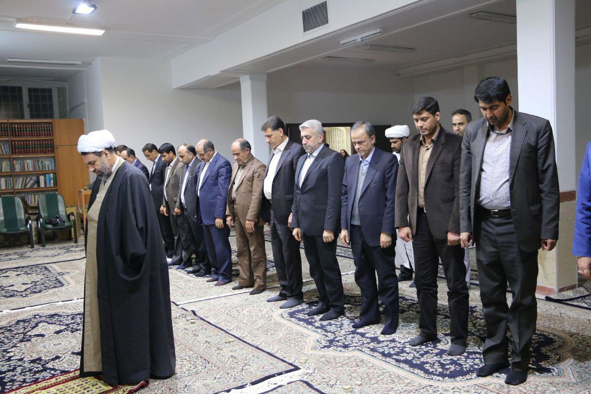 وزیر نیرو با نماینده ولی فقیه در کرمان دیدار کرد