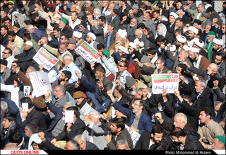 راهپیمایی مردم مشهد در اعلام انزجار از اغتشاش‌گران+ فیلم