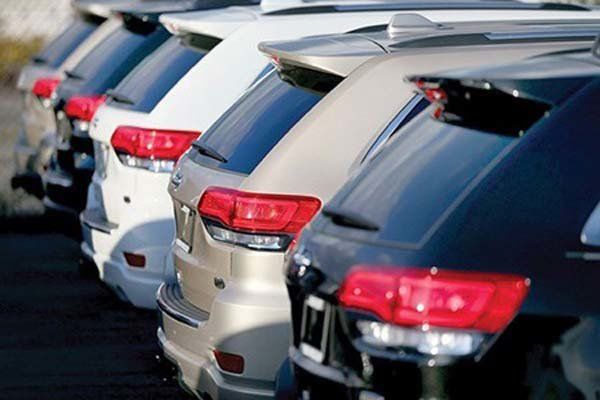دستور موقت کاهش تعرفه واردات خودرو به هیئت دولت ابلاغ شد
