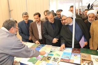 شانزدهمین نمایشگاه بزرگ کتاب کرمان افتتاح شد