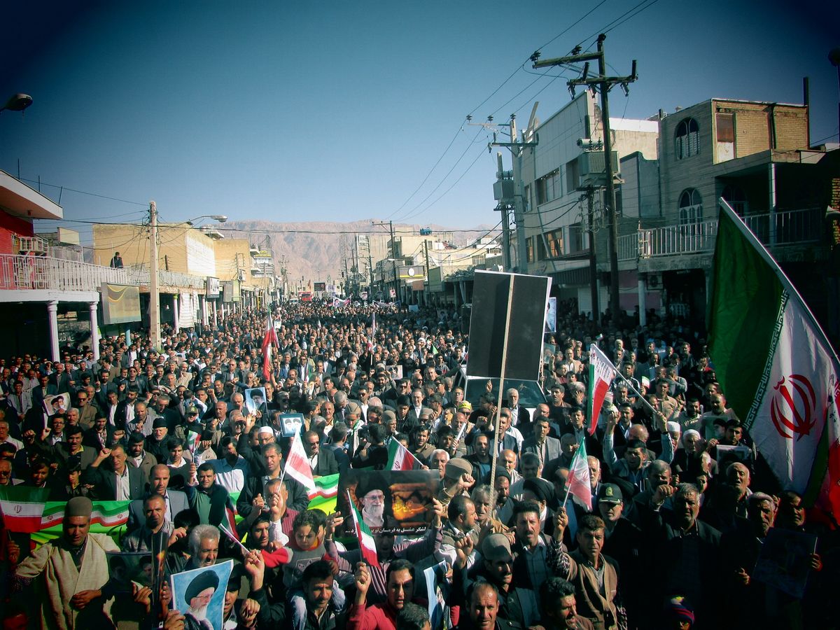 حضور مردم در راهپیمایی برای اعلام پایبندی به ایران، انقلاب و نظام مهم است