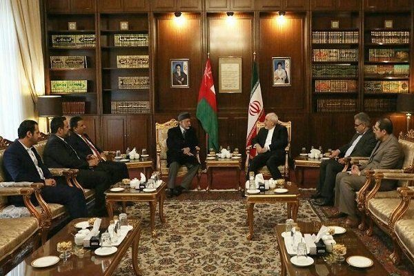 وزیر امور خارجه عمان با ظریف دیدار کرد
