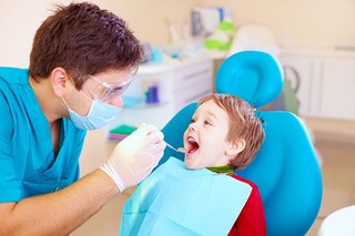 سه مرکز دندانپزشکی فاقد مجوز در سبزوار پلمب شد