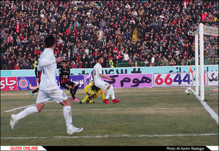 دیدار تیم های فوتبال مشکی پوشان - پرسپولیس/گزارش تصویری