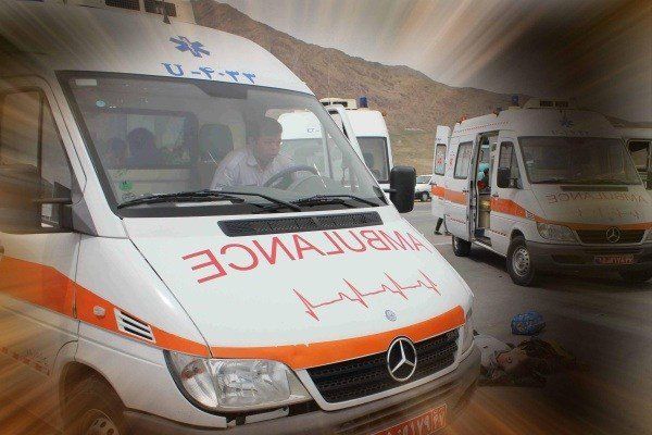 سه دستگاه آمبولانس به مرزهای غربی کشور اعزام شد