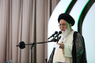 برگزار کنندگان جشن برج میلاد تهران مانند ستون پنجم دشمن هستند