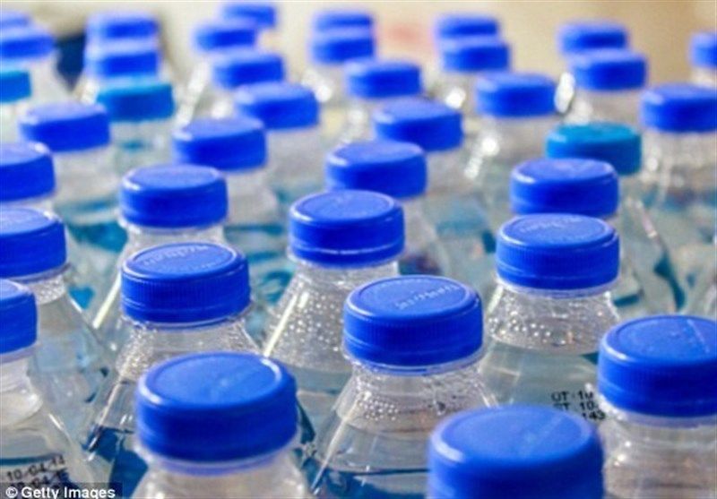 ممنوعیت استفاده از آب بطری در سازمان محیط زیست
