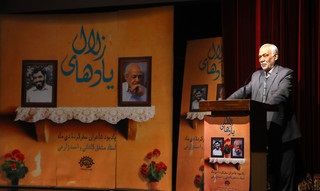 جلسه شعر حوزه هنری مشهد بعد از احمد زارعی دیگر جریان‌ساز نشد 