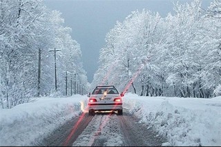 برف و باران در جاده‌های ۵ استان/ افزایش ترددهای جاده‌ای