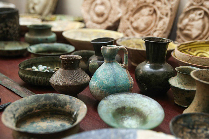 کشف اشیای تاریخی و فرهنگی ۳۰۰۰ساله در شهرستان خرمدره