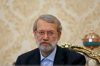 لاریجانی با ارائه لیست وارد رقابت انتخاباتی مجلس می‌شود
