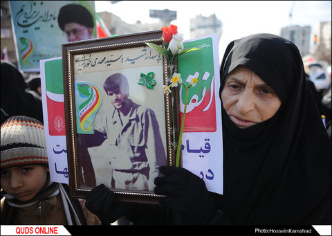 راهپیمایی ۲۲ بهمن در مشهد / گزارش تصویری