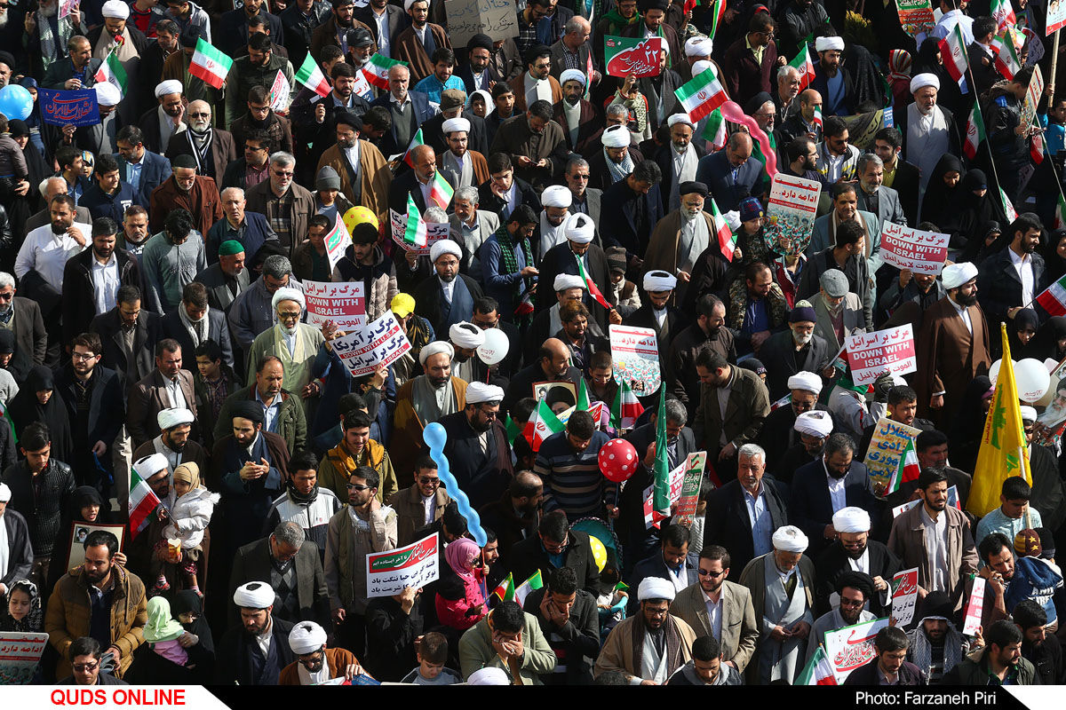 راهپیمایی مردم قم در 22 بهمن ماه