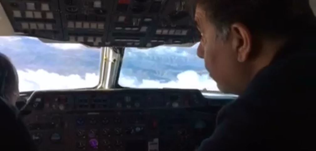توضیحات خلبان هواپیمای BAE146 به وزیر راه بر فراز کوههای محل سانحه
