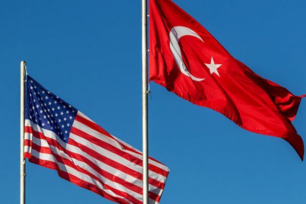 توافق آمریکا و ترکیه برای خروج کُردها از شهر منبج سوریه
