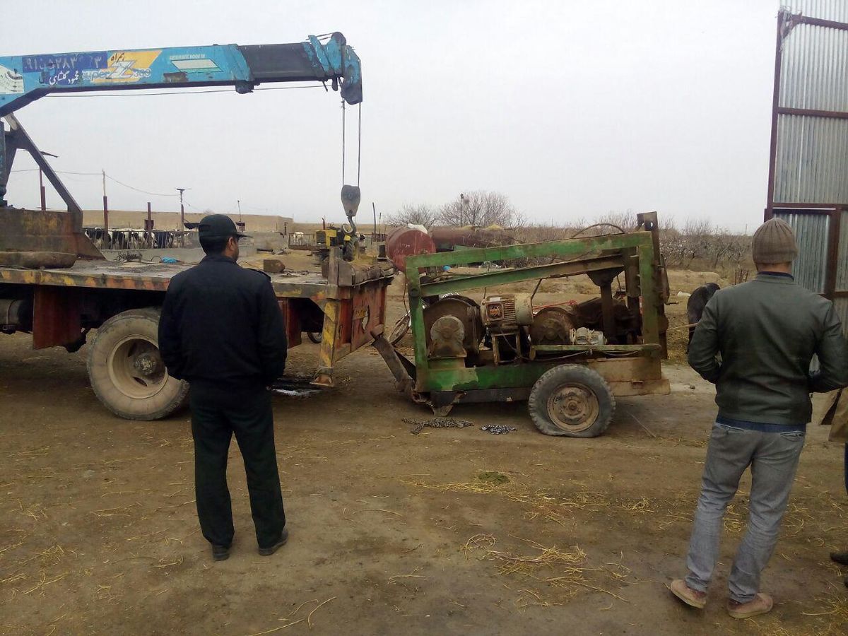 کشف یک دستگاه حفاری غیرمجاز در اراضی محمودآباد شهرستان تربت جام