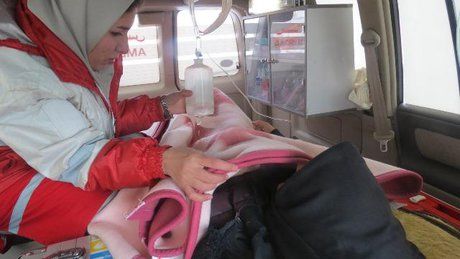 اولین امدادرسانی هلال احمر مشهد به یک بانوی باردار در سال جدید