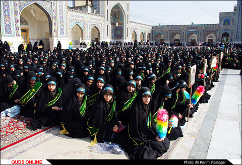 افتتاحیه آئین اعطای نشان خادمياری به 5000 نوجوان رضوي