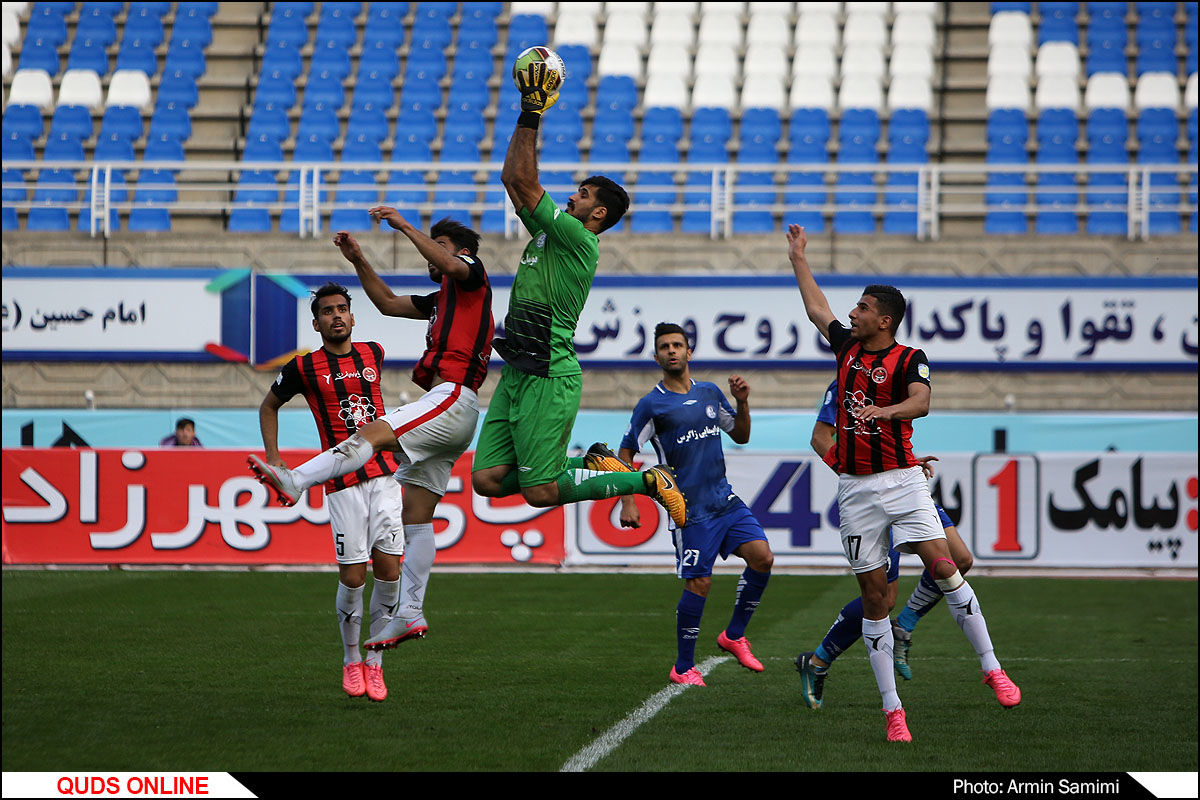 دیدار تیم های مشکی پوشان و استقلال اهواز/ گزارش تصویری 