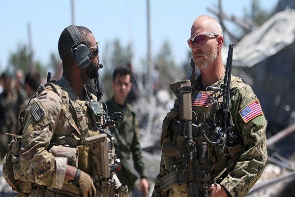 تحرکات نظامیان آمریکایی در منبج برای رویارویی با ارتش ترکیه
