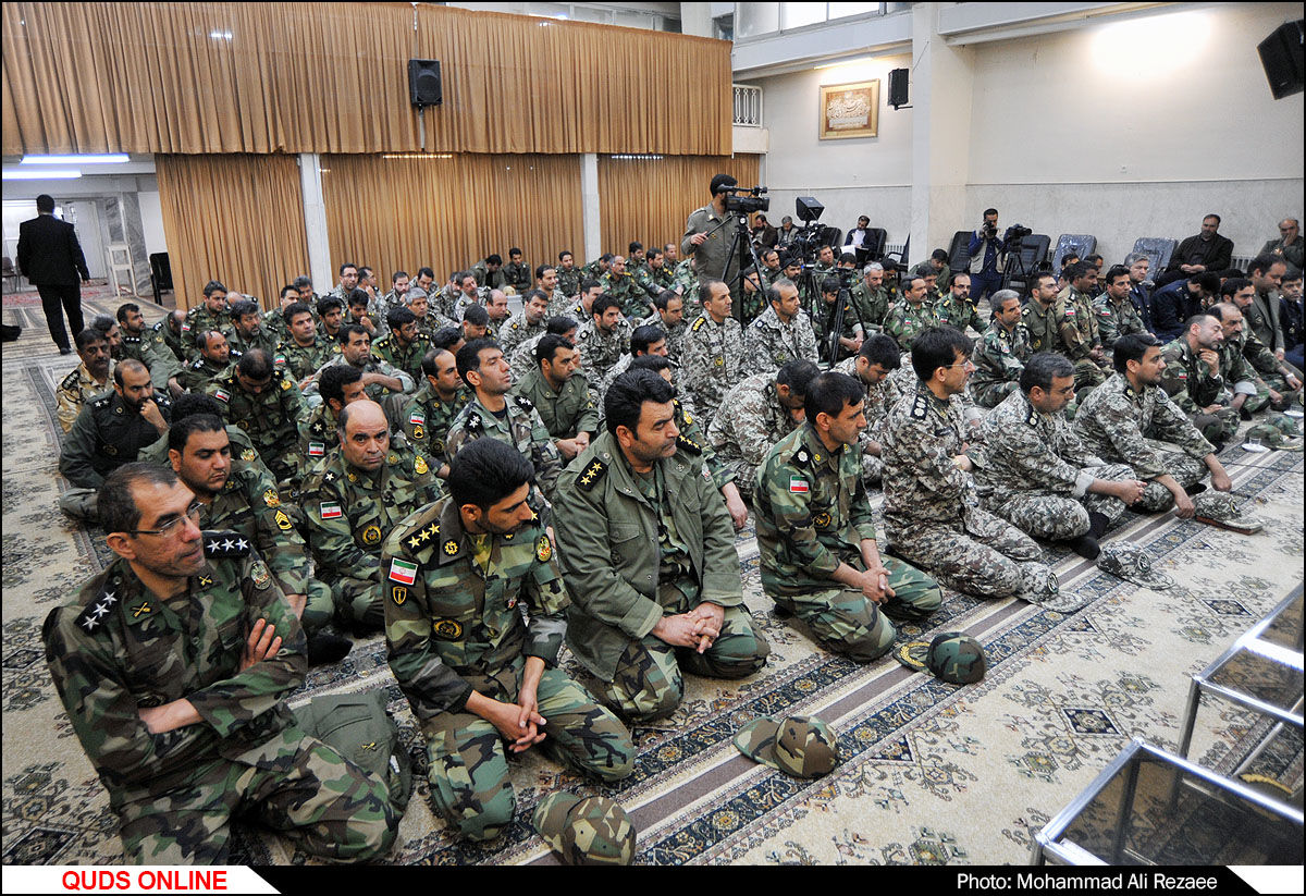 دیدار جمعی از فرماندهان نیروهای چهارگانه ارتش با آیت الله علم الهدی
