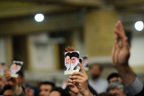 رهبر معظم انقلاب اسلامی در دیدار وزیر و مسئولان و جمعی از کارکنان وزارت اطلاعات
