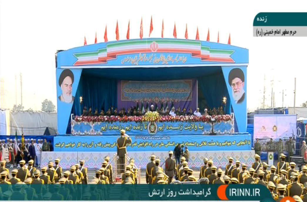 روحانی: دولت با همه توان در کنار ارتش و سپاه است