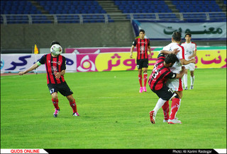 دیدار تیم های فوتبال پدیده -مشکی پوشان/گزارش تصویری