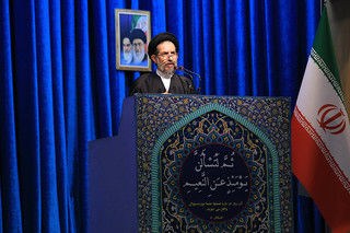 ترامپ گزارش ۴ دهه مقاومت ایران برابر سلطهگران را مطالعه کند/ آقایان مسئول! کشور توان افزایش حقوق شما را ندارد
