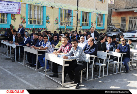 دیدار دانش آموزان و معلمان بعد از 34 سال/ گزارش تصویری