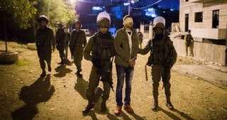 رژیم صهیونیستی ۱۰ شهروند فلسطینی را در کرانه باختری و قدس بازداشت کرد