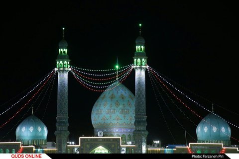 مسجد جمکران در میلاد حضرت قائم (عج)