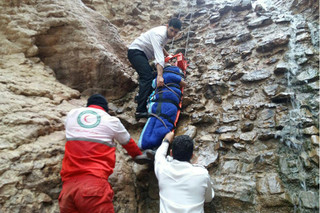 کوهنورد بروجنی بر اثر سقوط از کوه جان خود را از دست داد