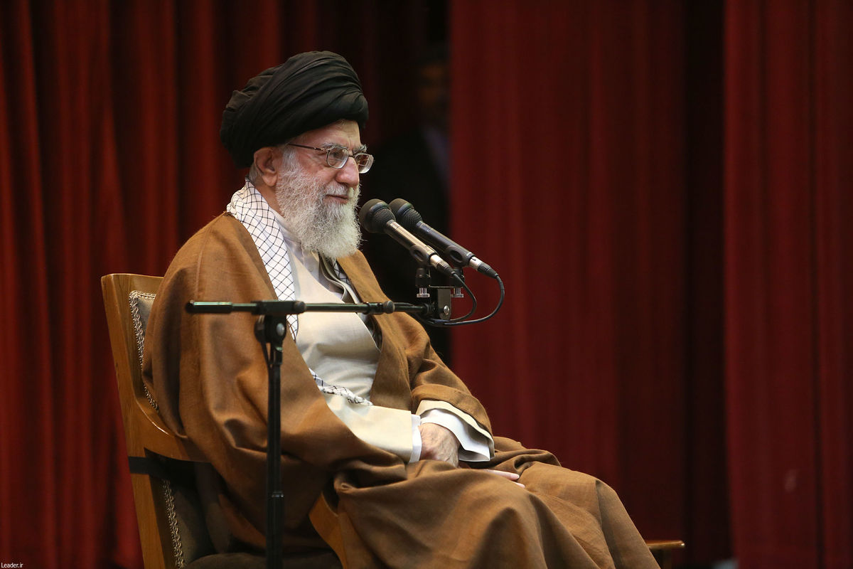 حضور و سخنرانی آیت‌الله خامنه‌ای رهبر انقلاب اسلامی در دانشگاه فرهنگیان