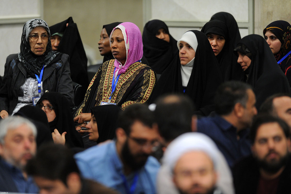 دیدار شرکت‌کنندگان در کنگره «نقش شیعه در پیدایش و گسترش علوم اسلامی»