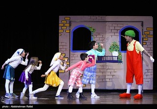 جشنواره ملی تئاتر کودک و نوجوان در مشهد آغاز شد