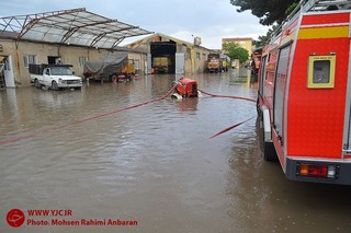 امداد رسانی به ۱۵۱ خانوار گرفتار در بارندگی‌های خراسان رضوی  