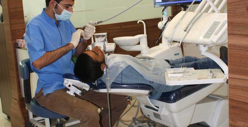 ارائه خدمات رایگان دندانپزشکی در حاشیه شهر مشهد