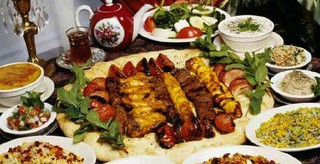 افطاری‌های میلیونی و فلسفه رمضان