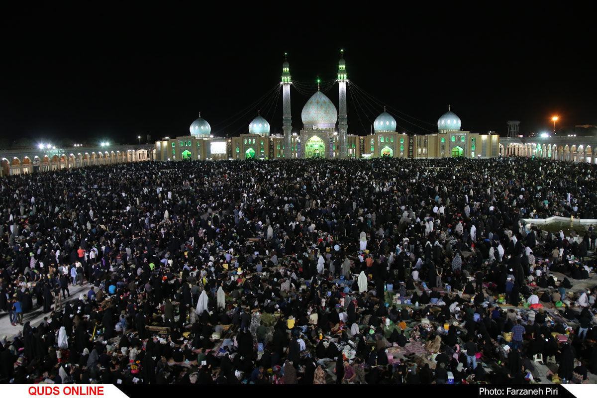 احیای شب بیست و یکم ماه مبارک رمضان در مسجد مقدس جمکران / گزارش تصویری