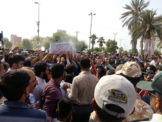 مراسم تشییع پیکر شهید مدافع حرم "خلیل تختی نژاد" در بندرعباس