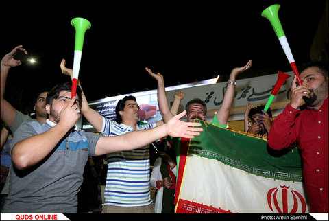 خوشحالی مردم از برد تیم ملی فوتبال در مقابل مراکش