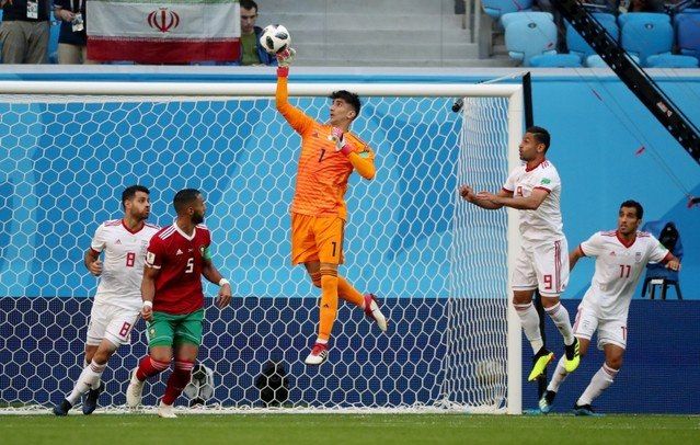 شادی خیابانی مردم ایران پس از پیروزی تیم ملی برابر مراکش