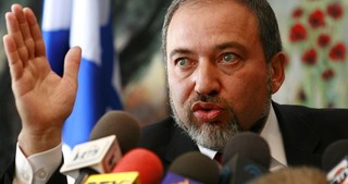 تهدید وزیر جنگ رژیم صهیونیستی به از سر گیری سیاست ترورها در نوار غزه