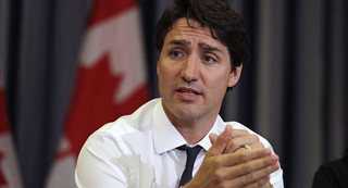 نخست وزیر کانادا بخاطر عینک های آفتابی ۱۰۰ دلار جریمه شد