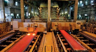 تولید تختال با ضخامت ۲۵۰ میلیمتر در فولادمبارکه اصفهان