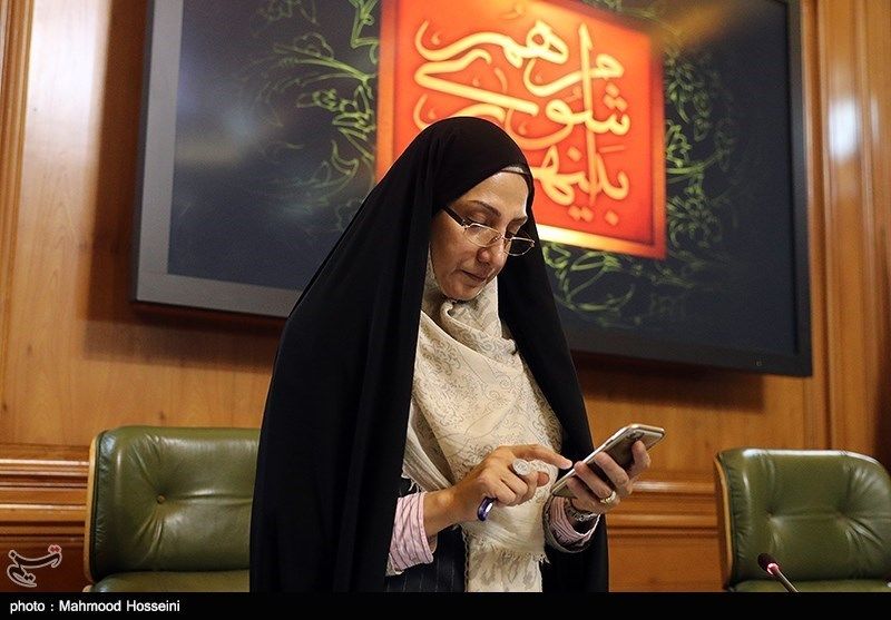 انتقاد عضو شورای شهر تهران از مقاومت معاونت ترافیک شهرداری در انتشار لیست رسانه‌ها