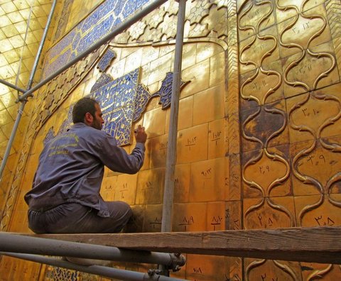 ‏ایوان نجف؛ کانون معنویت در شب‌های قدر نجف