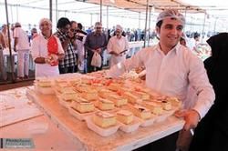 بزرگترین کیک ۴۰سالگی انقلاب در مشهد رونمایی شد